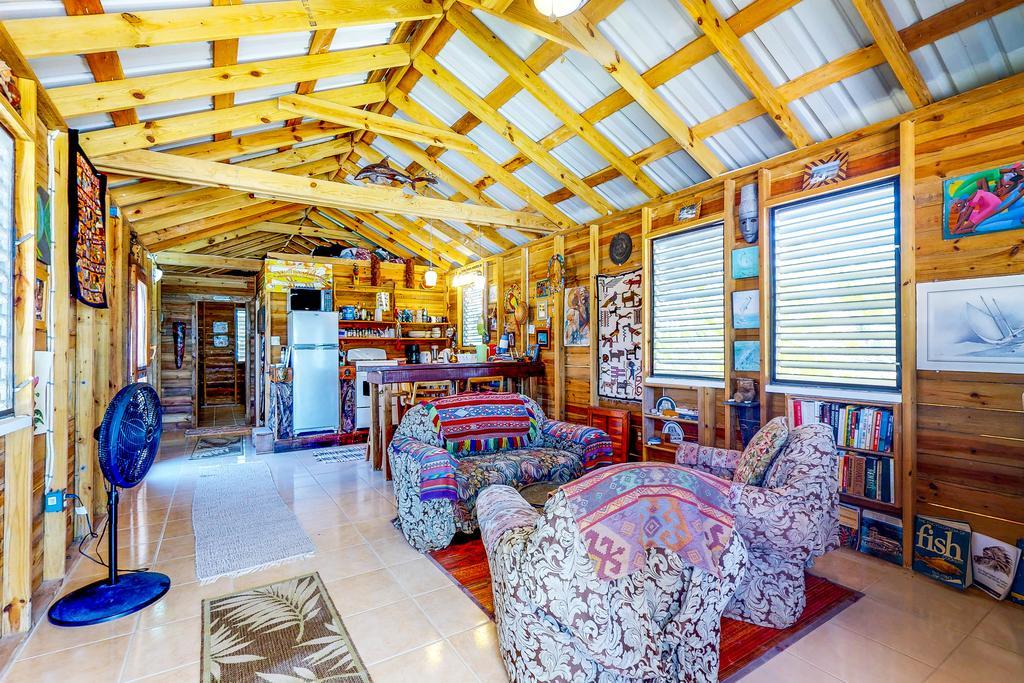 Miss Ella's Waterfront Caye Caulker