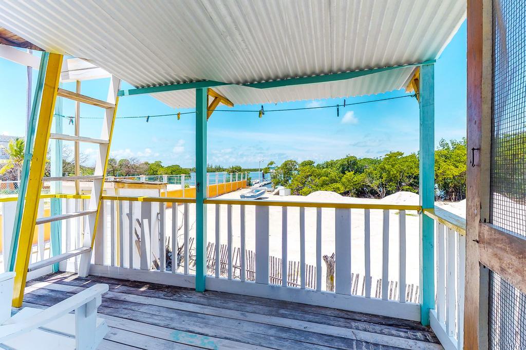 Miss Ella's Waterfront * Caye Caulker