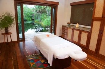 Naia And 4* Seine Bight Village
