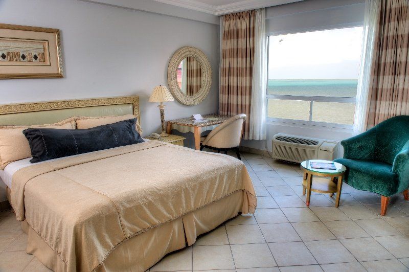 Ramada By Wyndham Princess Belize Hotel 3*