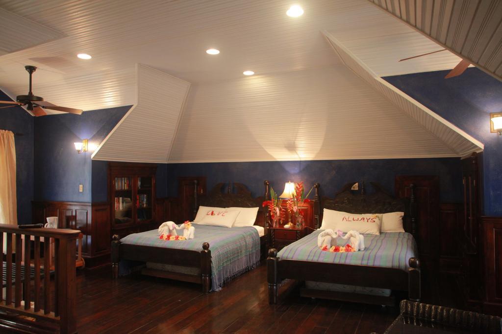 Mahogany Hall Luxury Boutique Resort San Ignacio