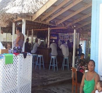 Belize Hutz 3*