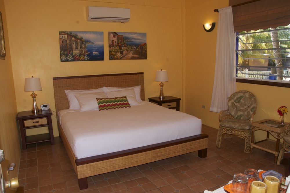 Coconut Row Hotel Hopkins