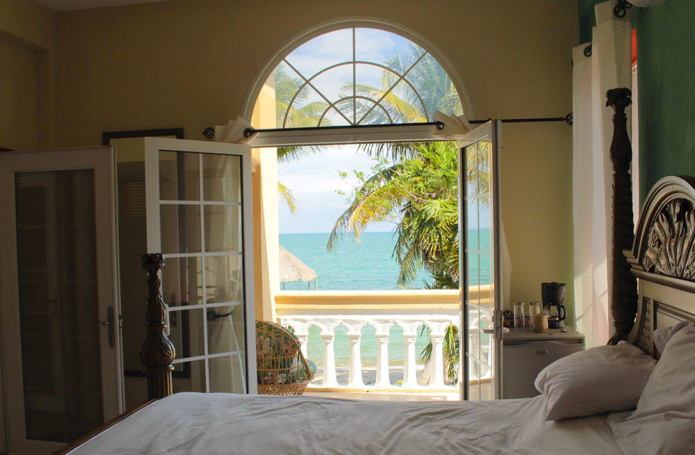 Parrot Cove 4*