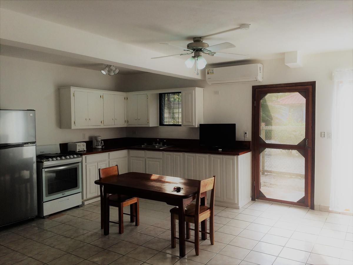 Wild Orchid Hotel Placencia