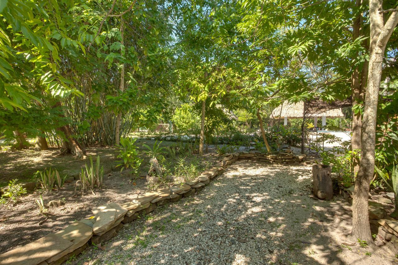 Guest house Bayshore Bijou Suites