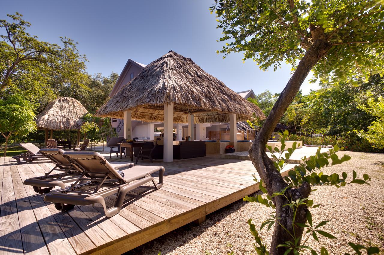 Guest house Bayshore Bijou Suites