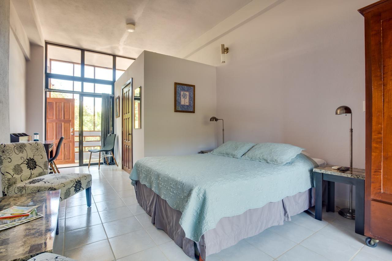 Bayshore Bijou Suites Guest house Maya Beach