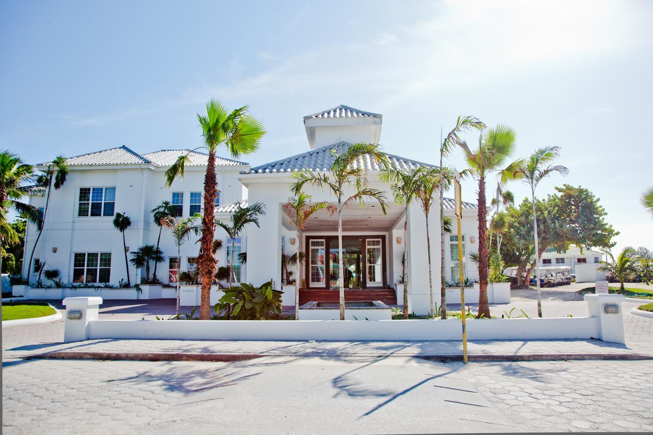 Hotel Banyan Bay