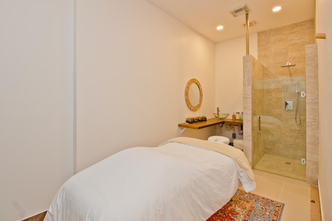 Banyan Bay Hotel 4*