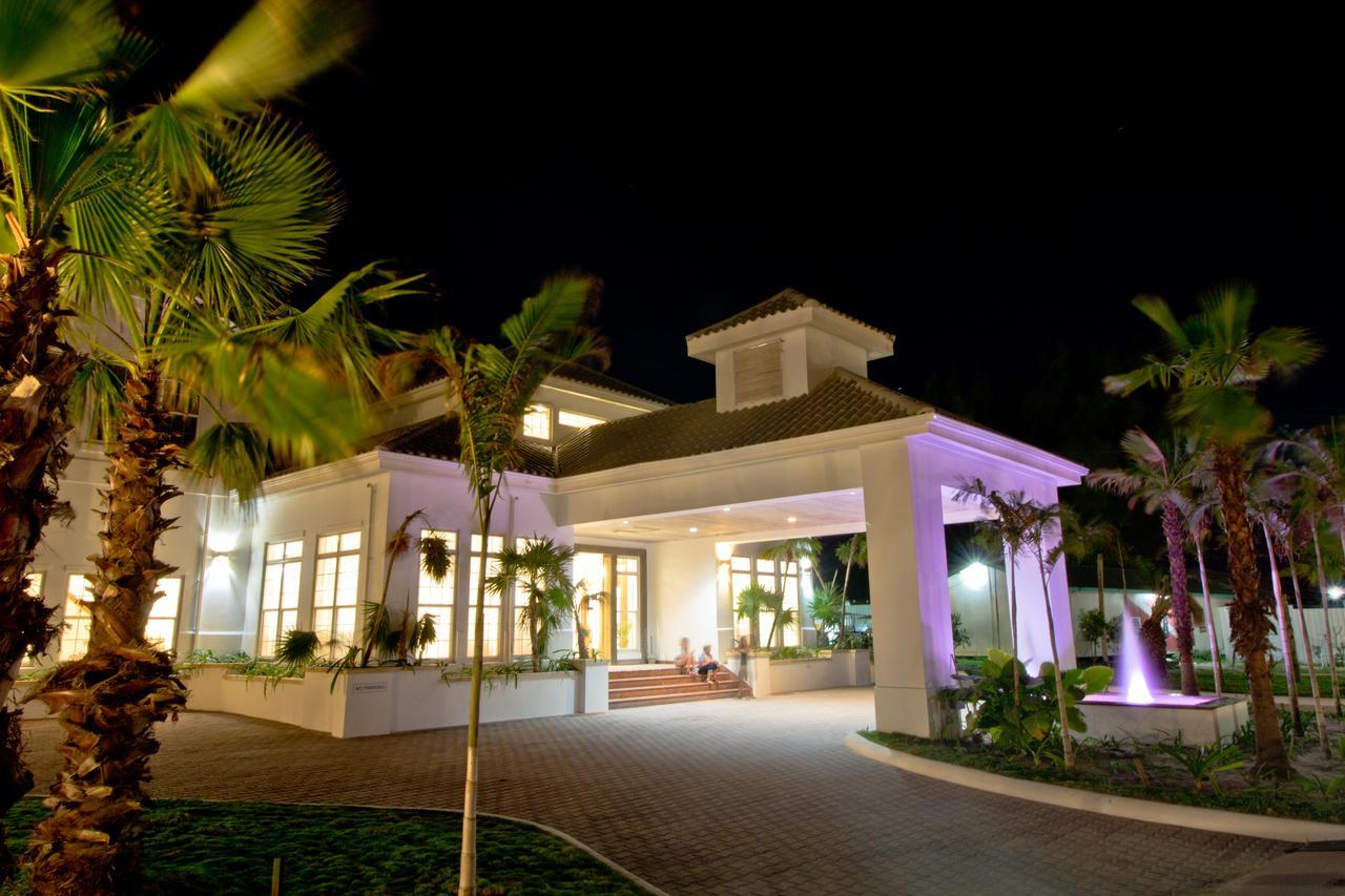 Banyan Bay Hotel