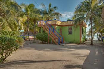 Coconut Row Hotel