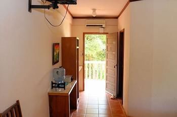 Maya Breeze Hotel 2*