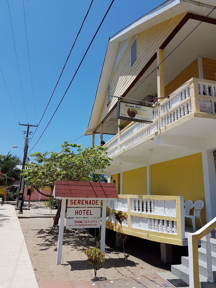 Serenade 3* Placencia