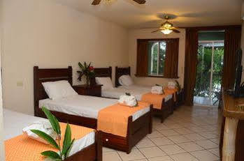 Hotel Lamanai Landings And Marina 3*