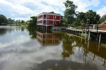 Hotel Lamanai Landings And Marina 3*
