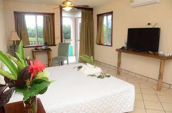 Hotel Lamanai Landings And Marina 3*