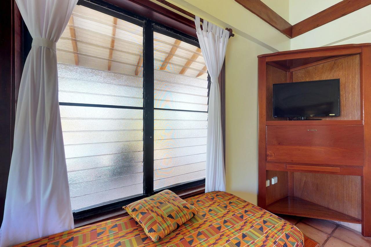 #22 @ Beachside * Seine Bight Village