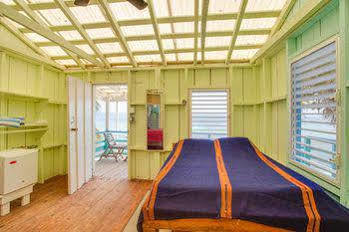 Hotel Ranguana Caye 3*