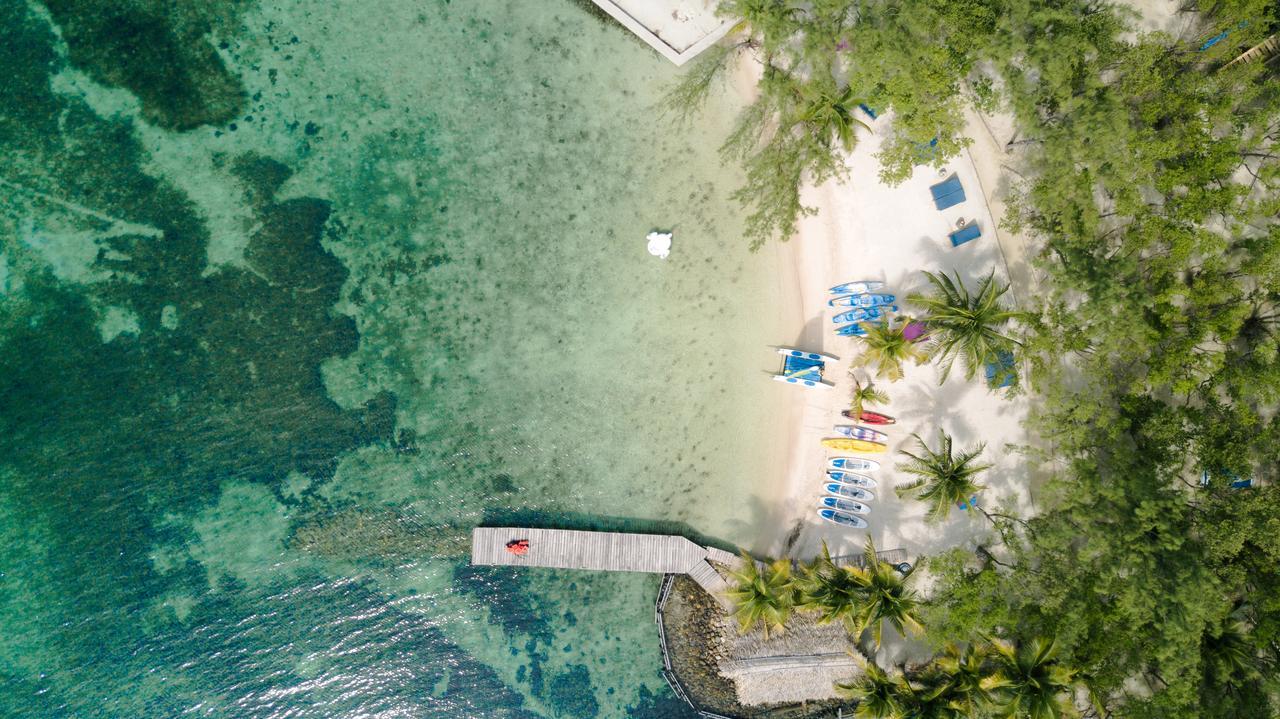 Thatch Caye A Muy'ono 5* Hopkins