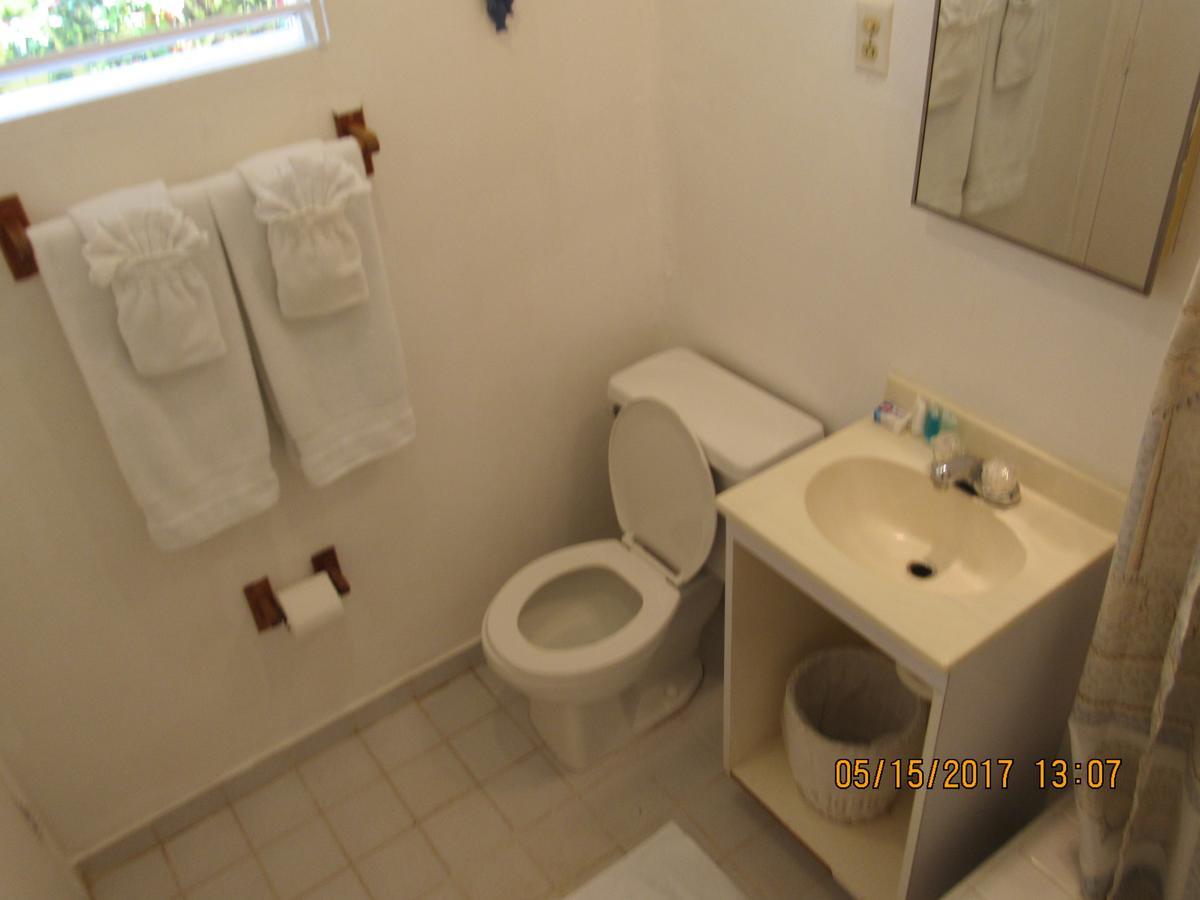 Southern Shores Cabanas Resort Placencia