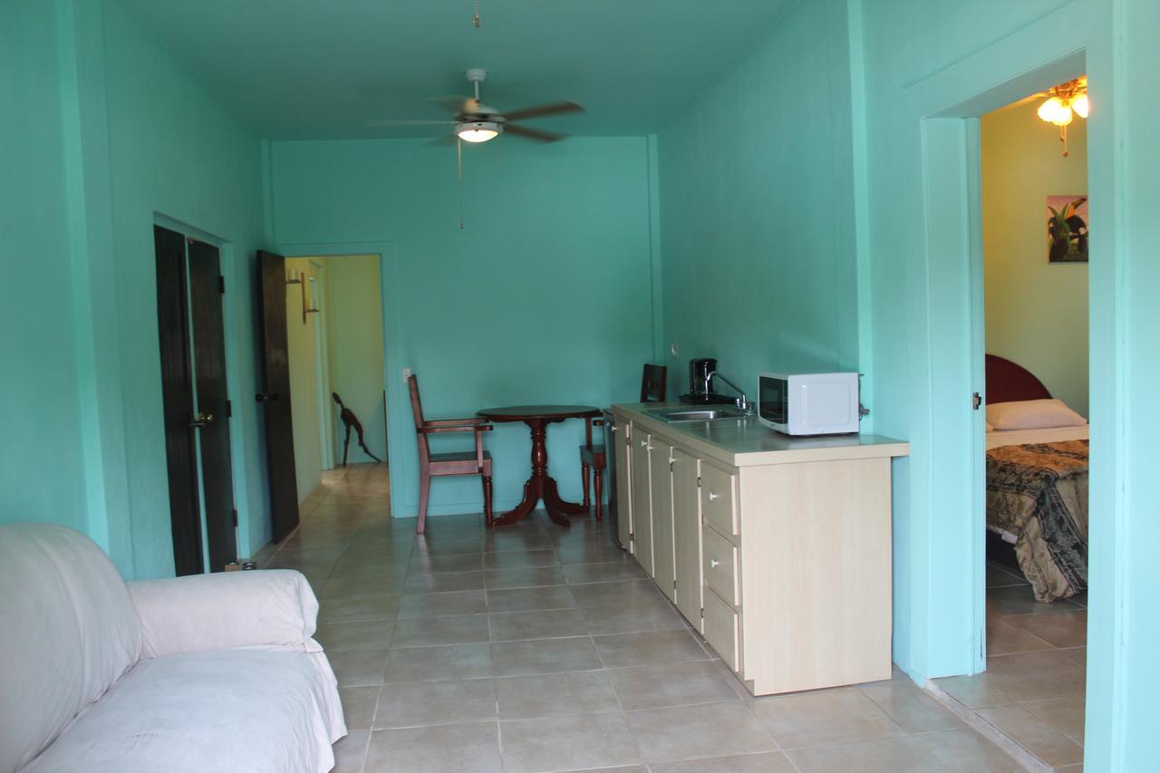 Highway Trails Belize And Country Club 4* Lucky Strike