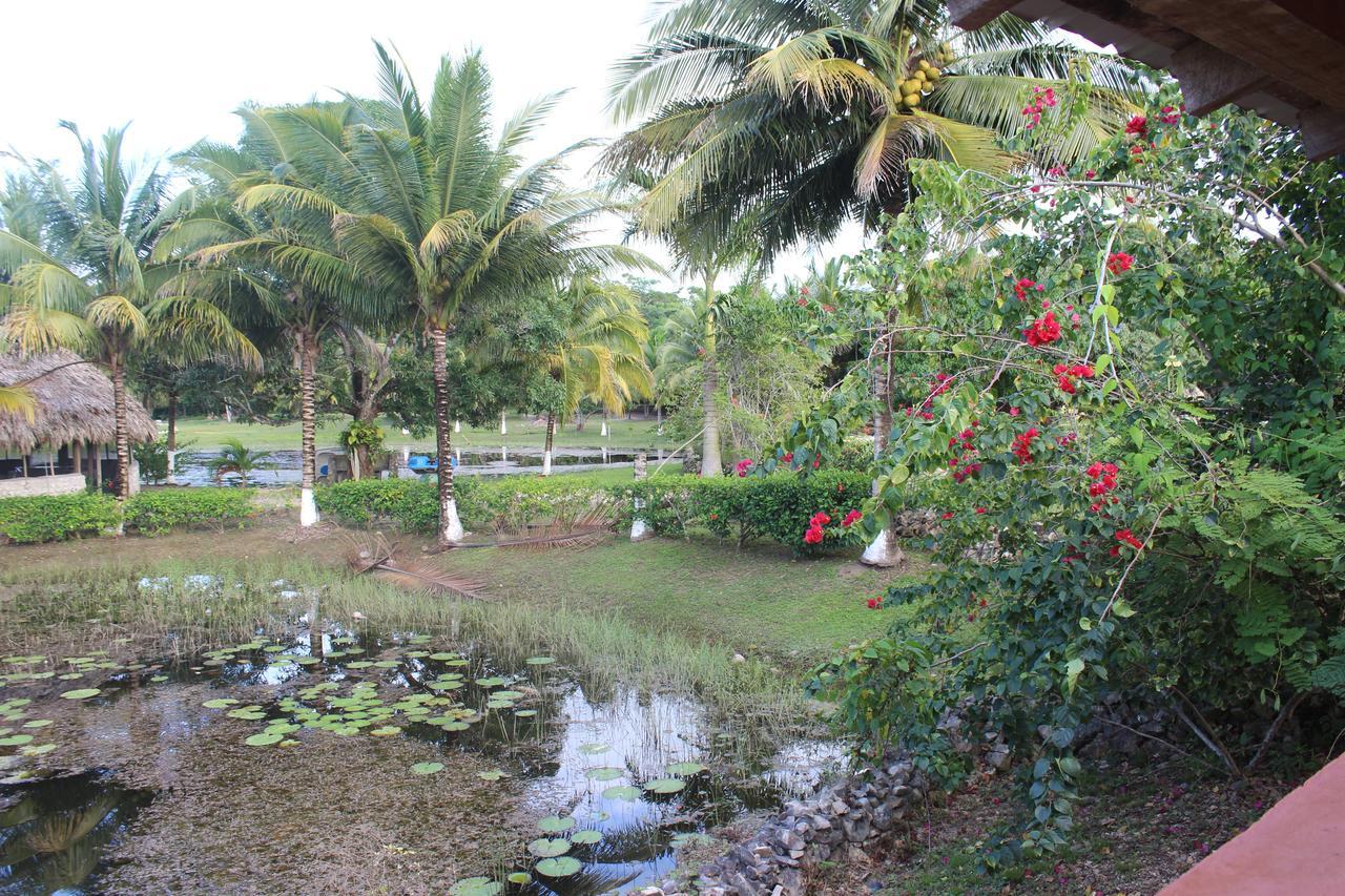 Highway Trails Belize And Country Club Resort 4*