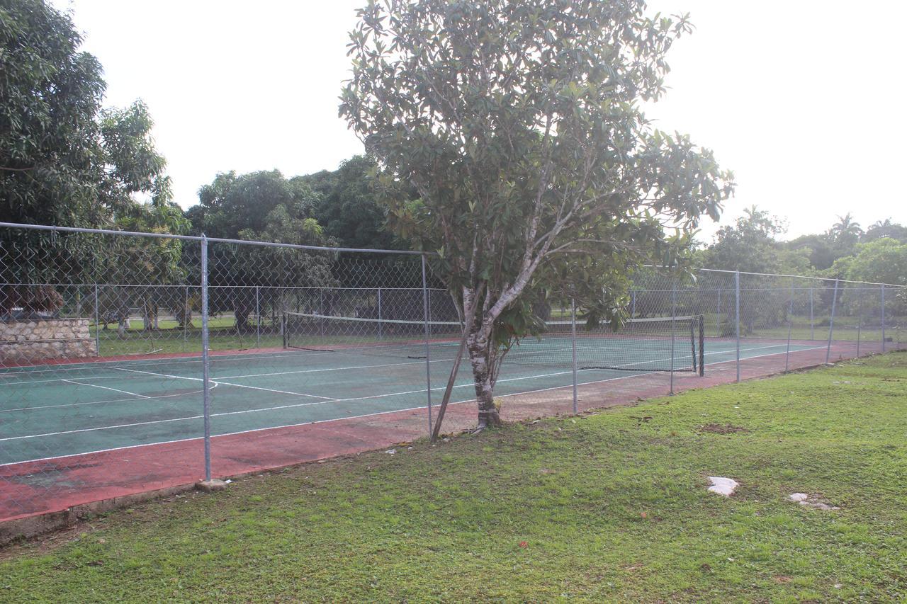 Highway Trails Belize And Country Club Resort Lucky Strike
