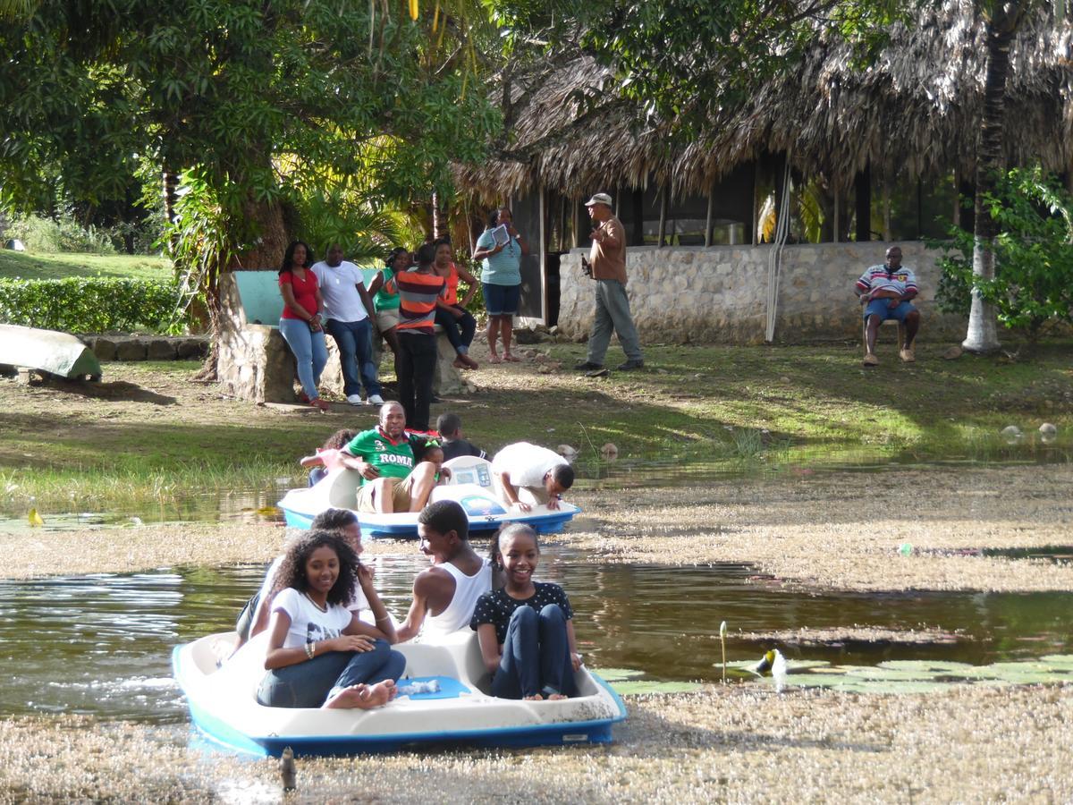 Highway Trails Belize And Country Club Lucky Strike