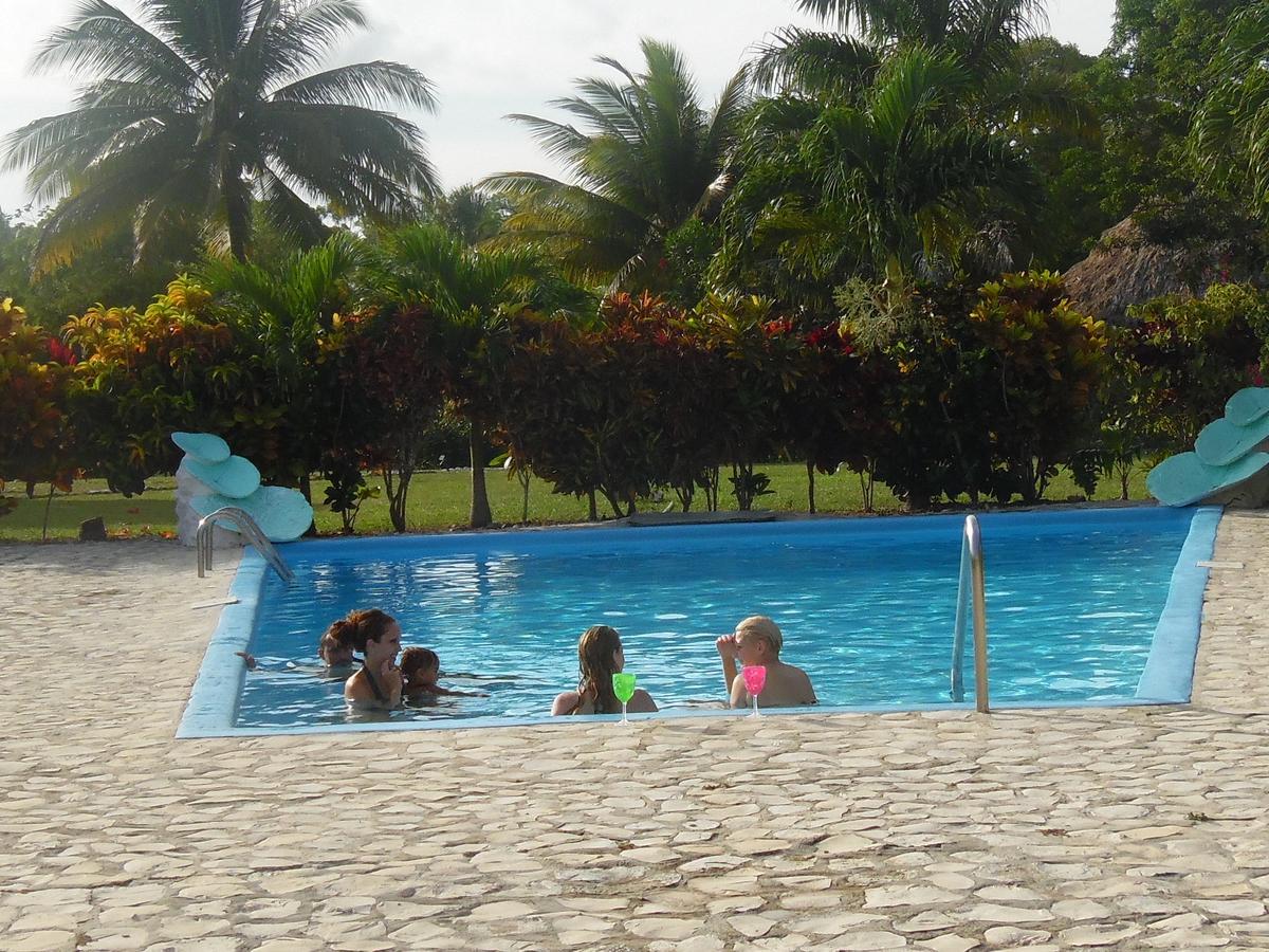 Highway Trails Belize And Country Club 4*
