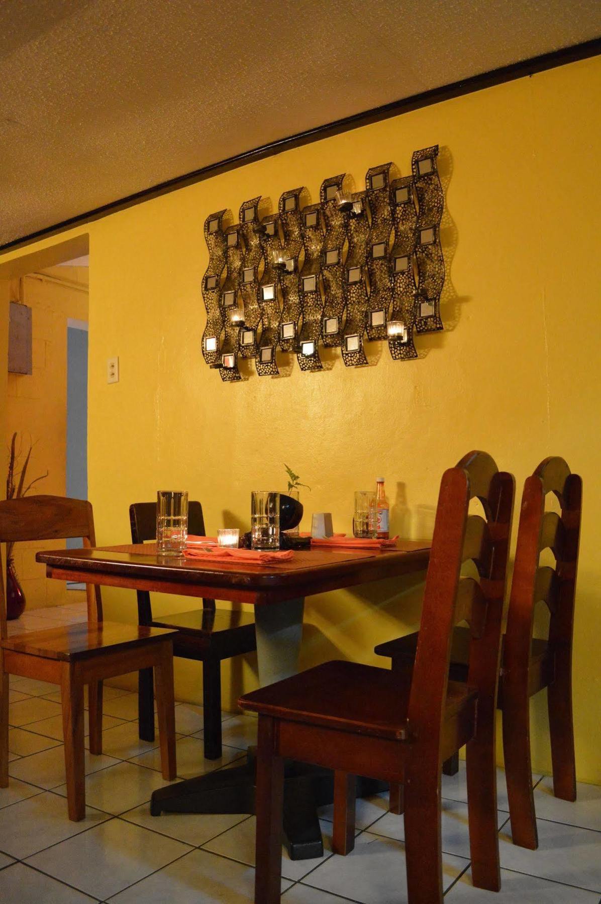 Hotel El Rey