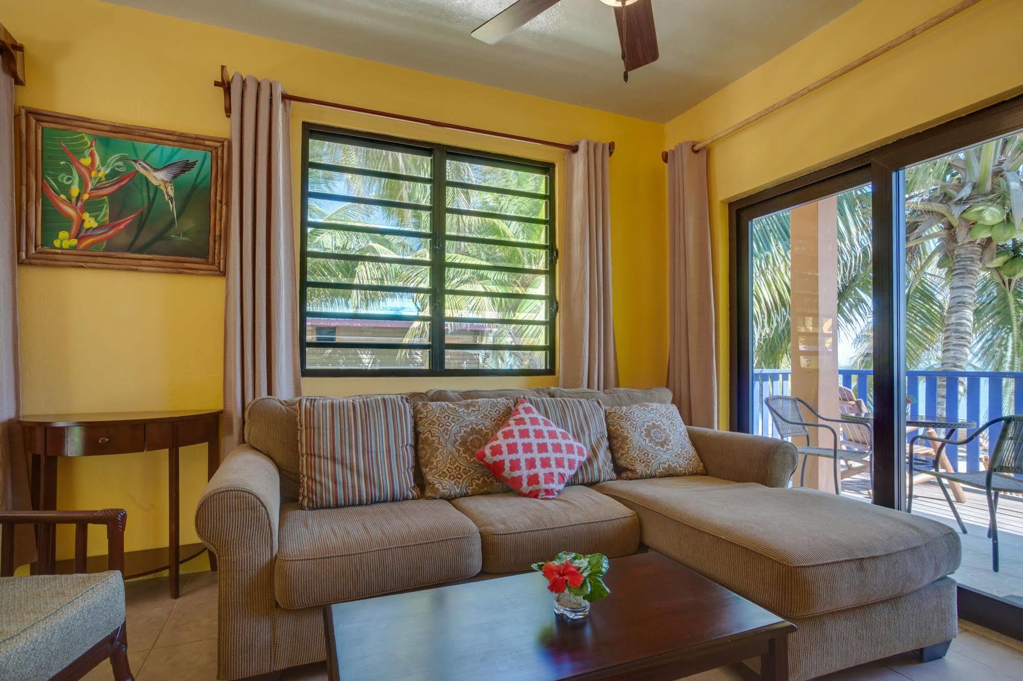 Coconut Row 3* Hopkins