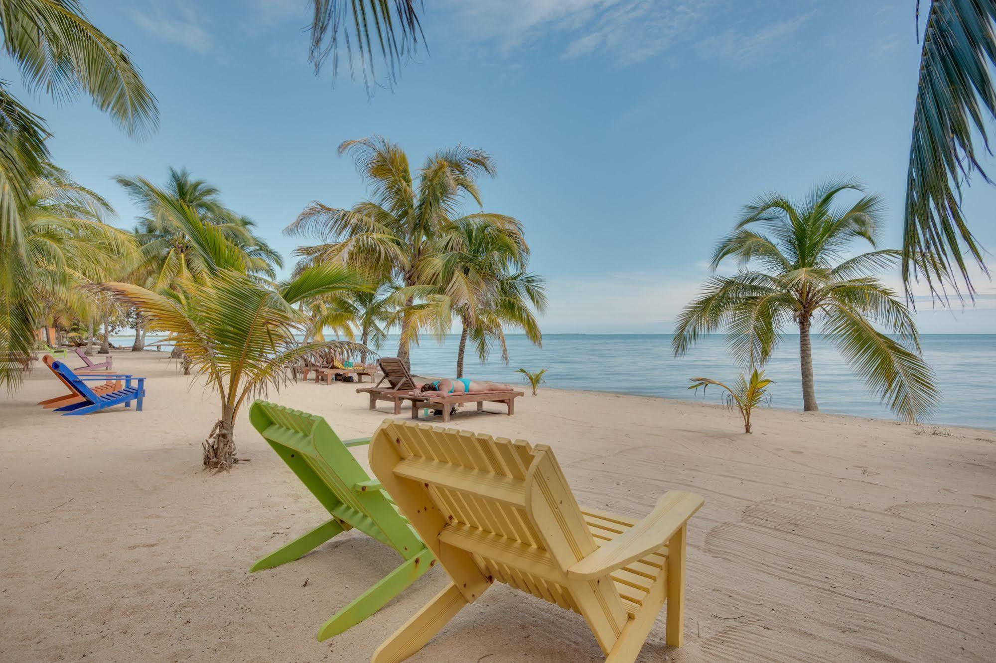 Hotel Coconut Row