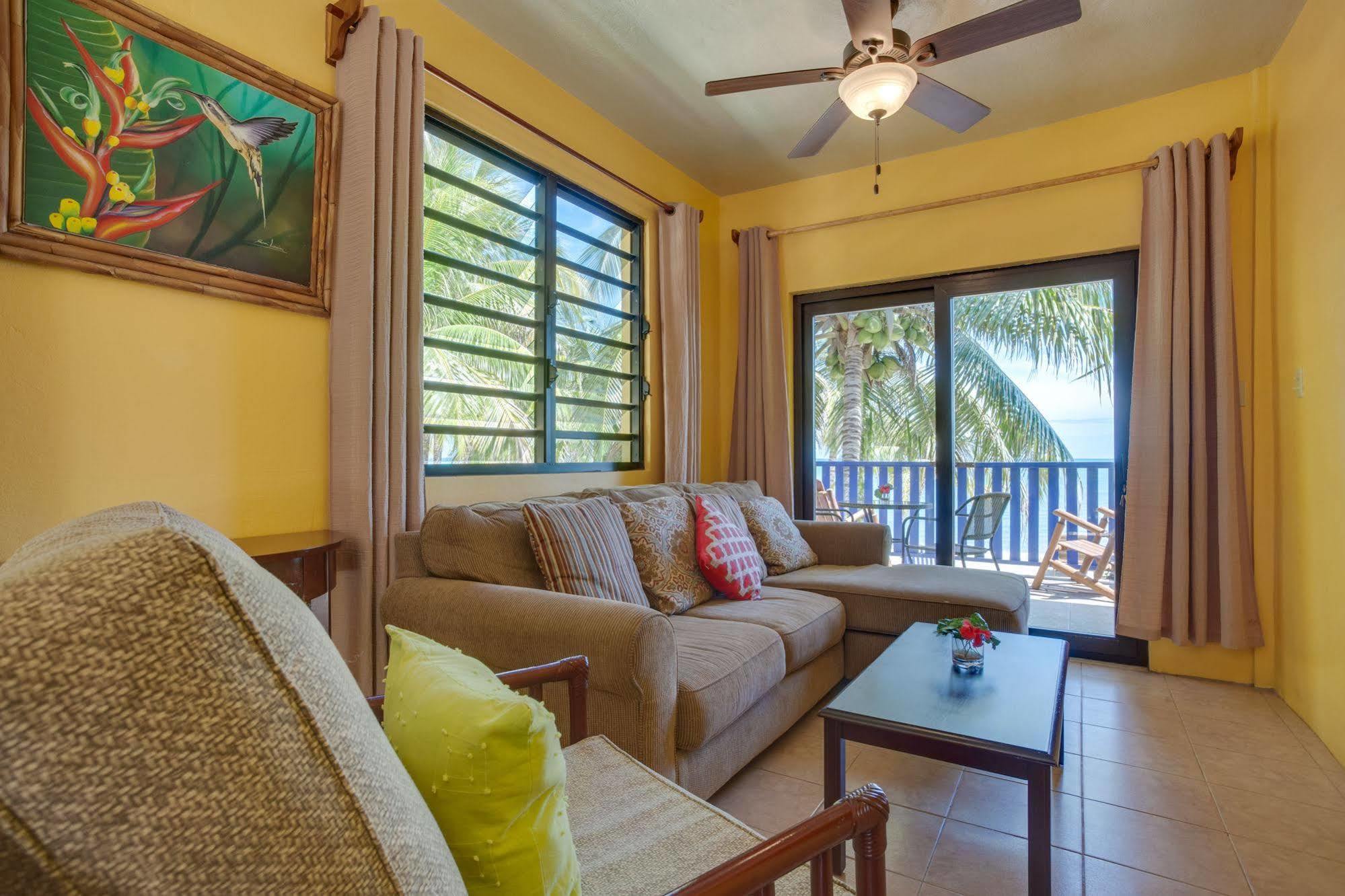 Coconut Row Hotel