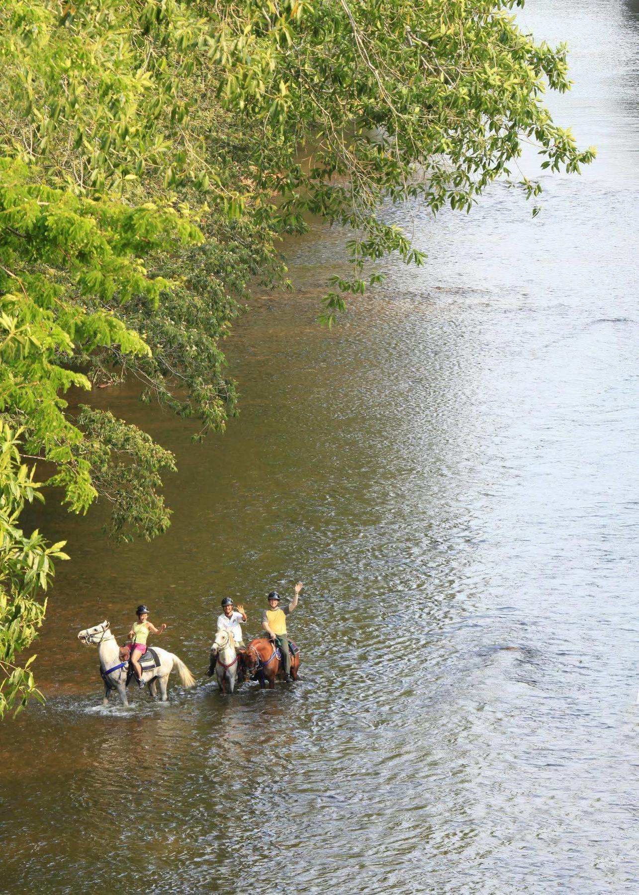 Mystic River Resort 5*