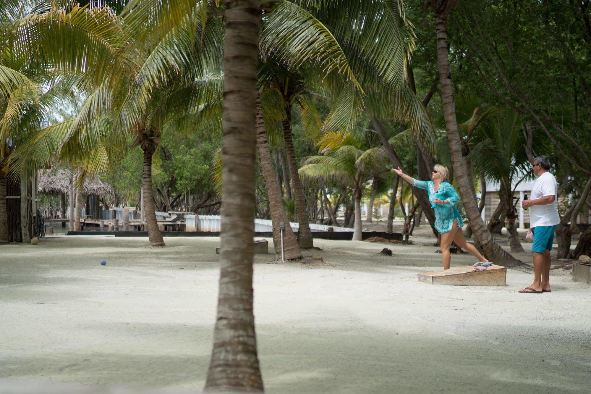 Thatch Caye A Muy'ono