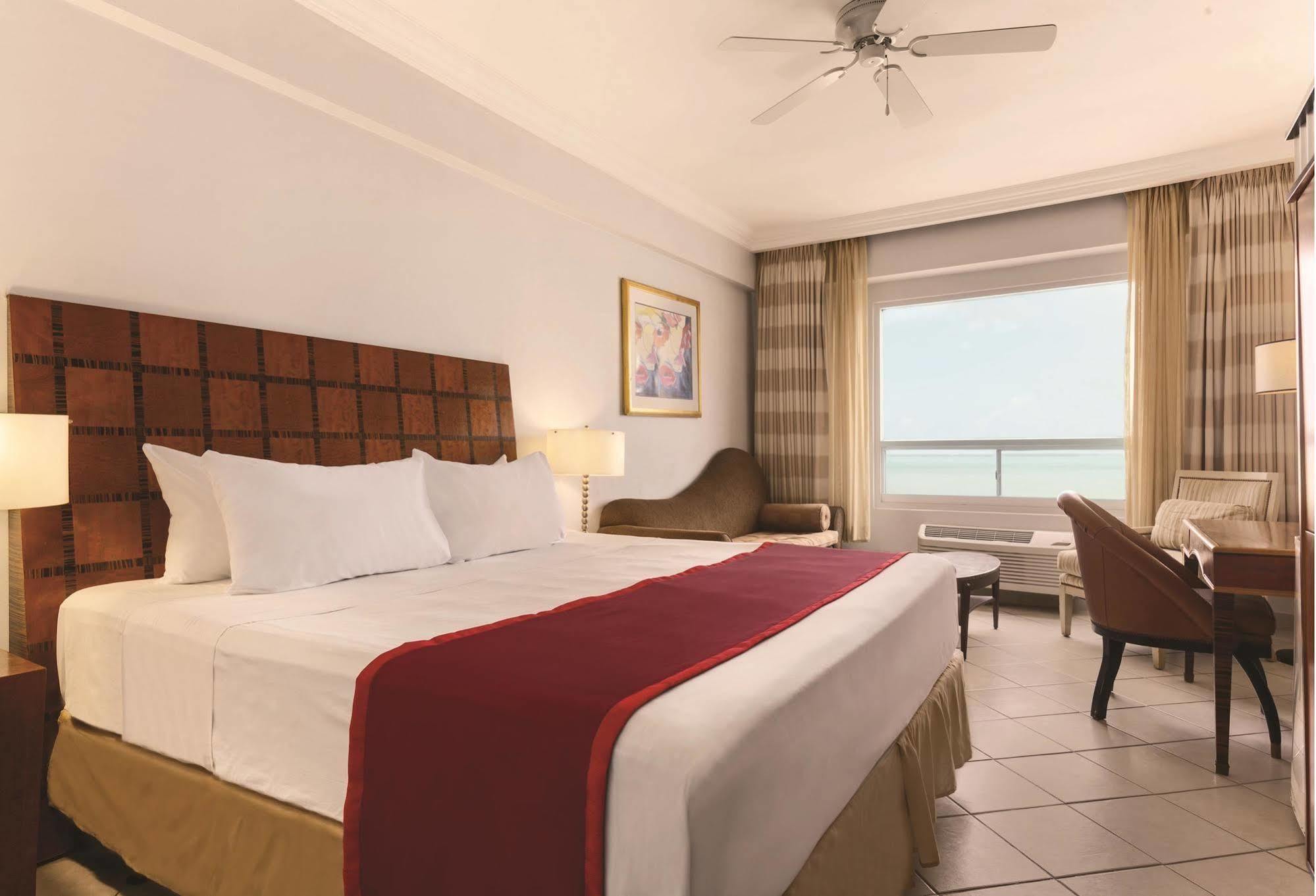 Ramada By Wyndham Princess Belize Hotel 3*