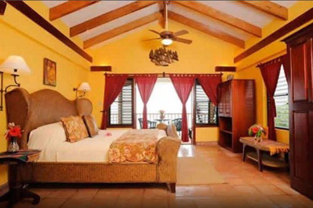Robert's Grove Resort