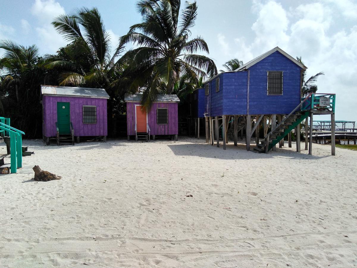 Lodge Ignacio's Beach Cabins *