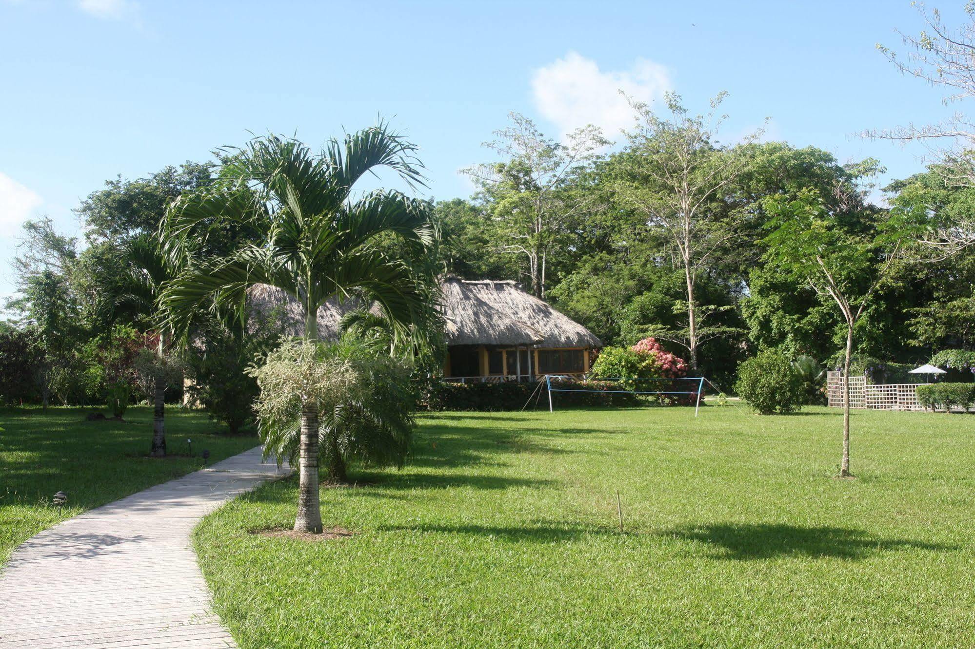 Tanager Rainforest Resort 3*