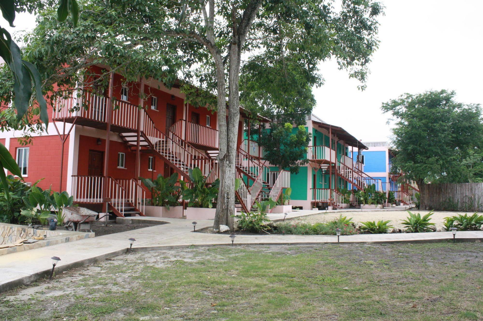Hotel Lamanai Landings And Marina 3*