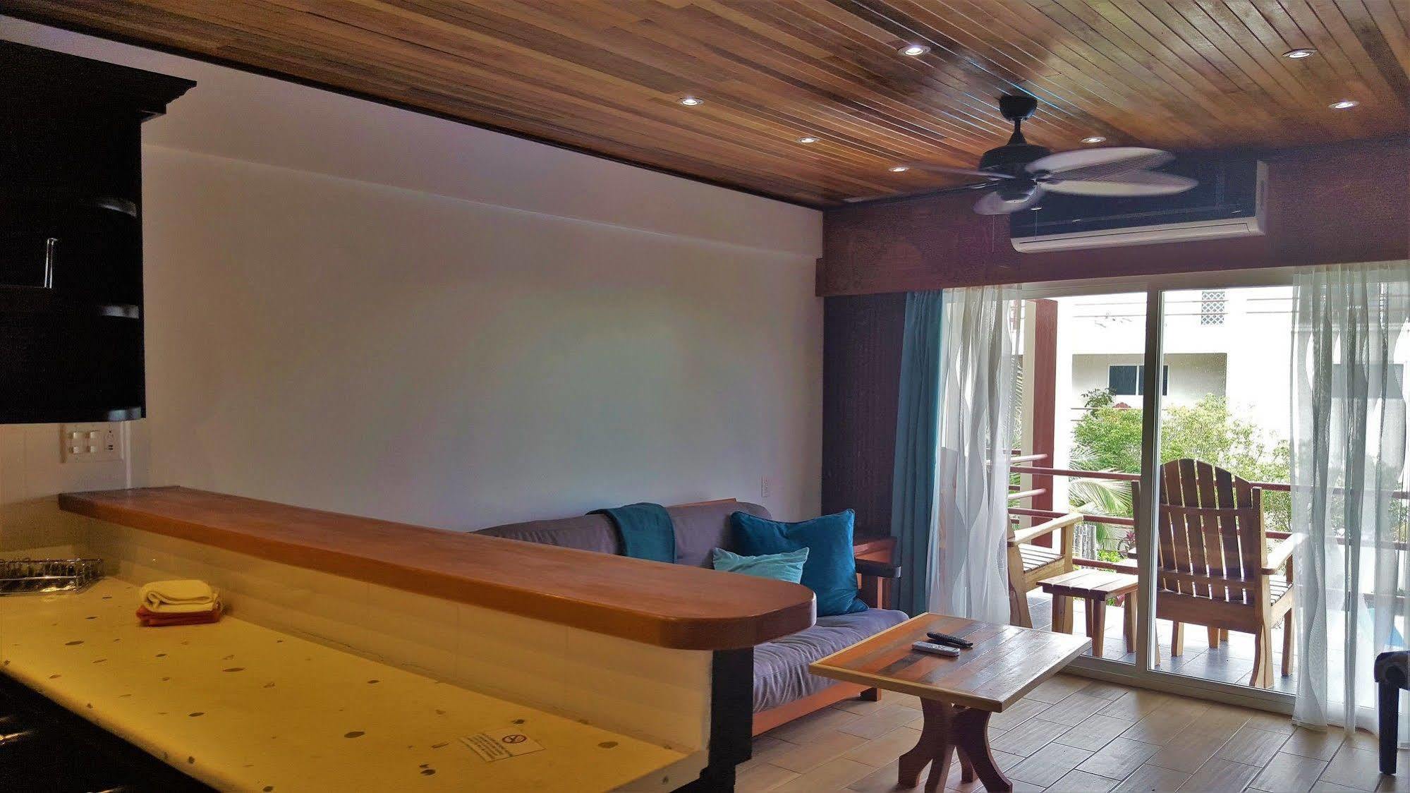 Hotel Tres Cocos San Pedro (Ambergris Caye)