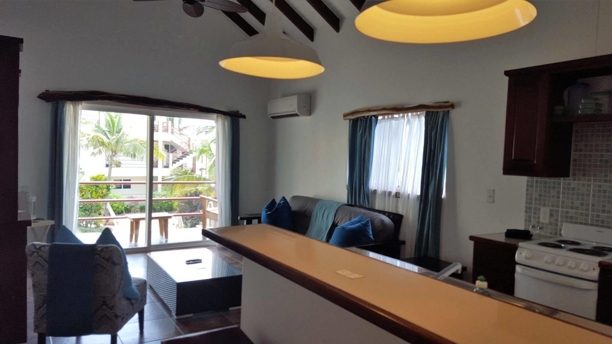 Tres Cocos Hotel 3*