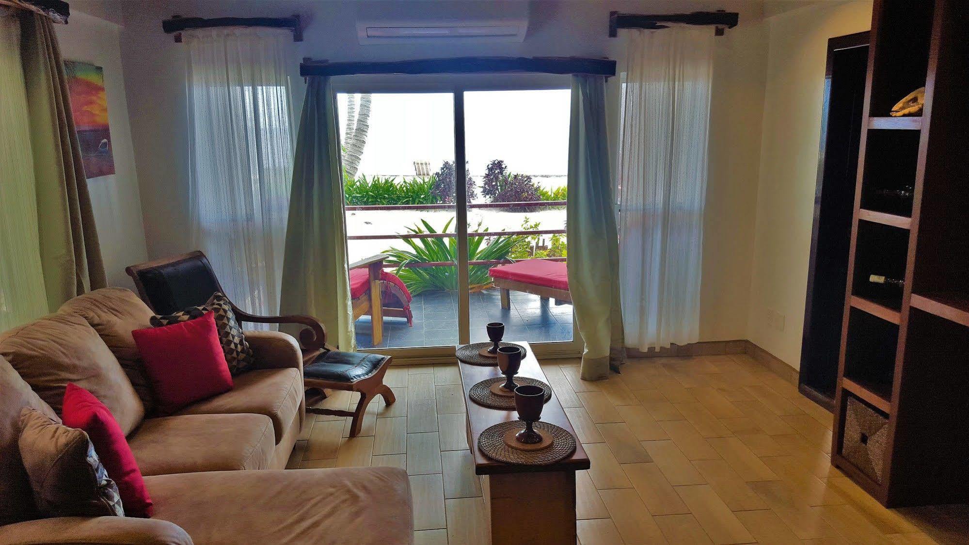 Tres Cocos Hotel 3*