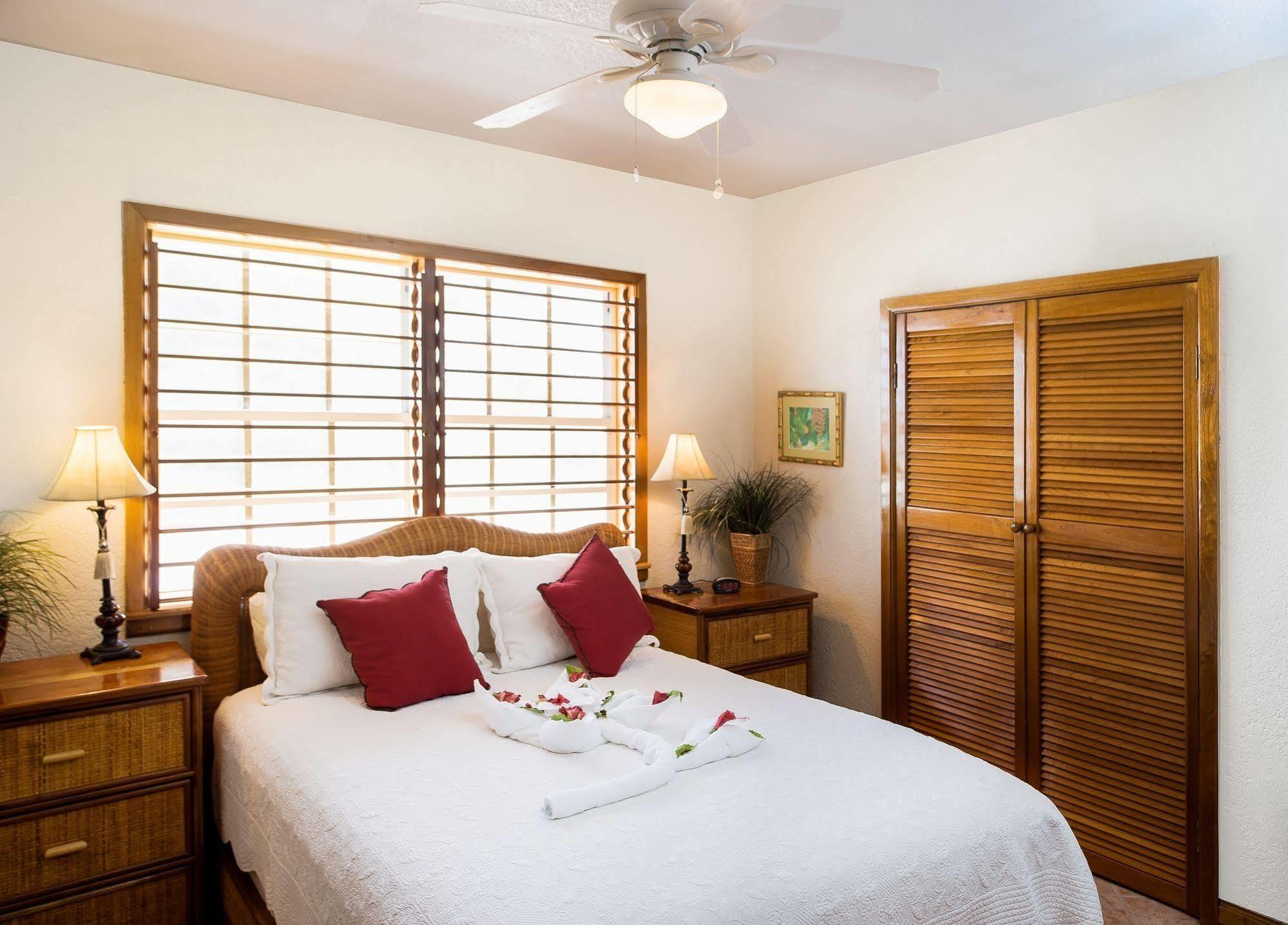 Banyan Bay Hotel