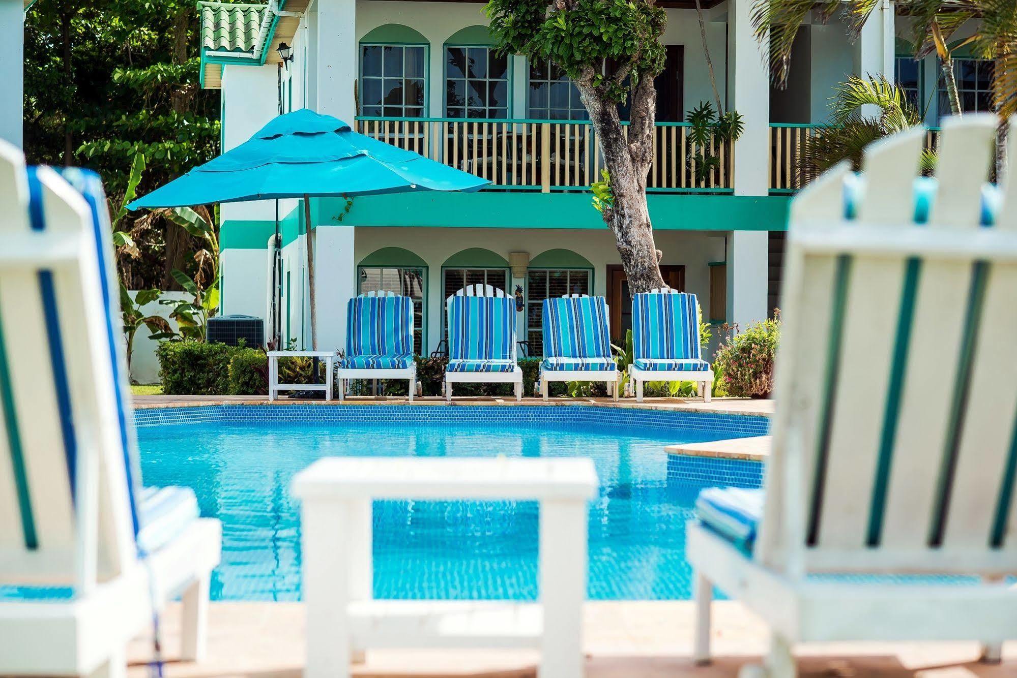 Hotel Banyan Bay