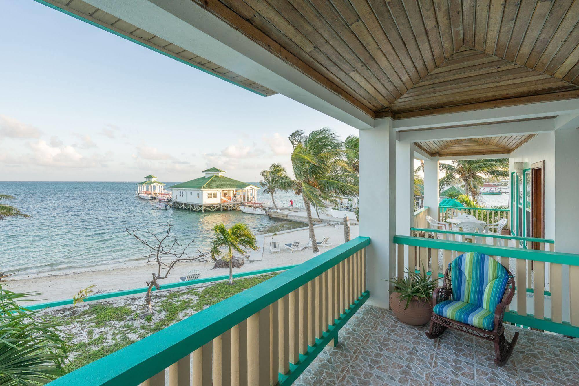 Hotel Banyan Bay