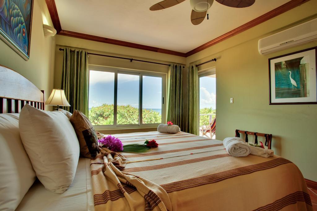 Resort Laru Beya Placencia