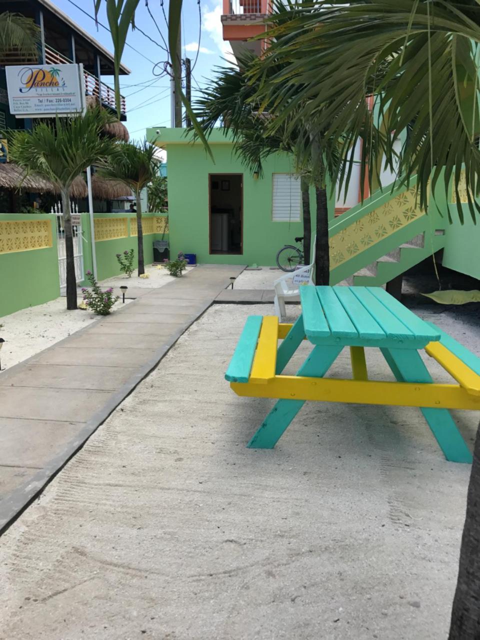 Panchos Aparthotel