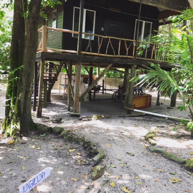 Jungle Jeanie's By The Sea Hopkins